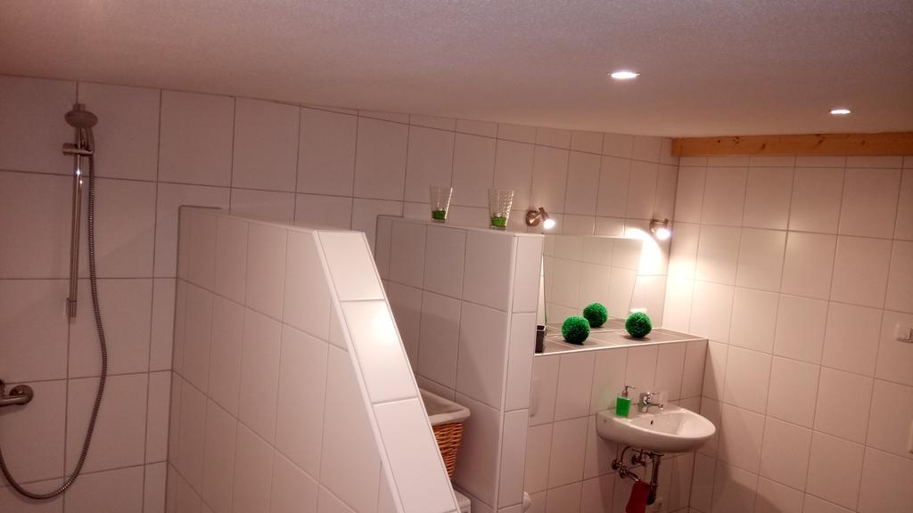 Ferienwohnung Mit Herz Fuer Tiere Кауфбойрен Екстериор снимка